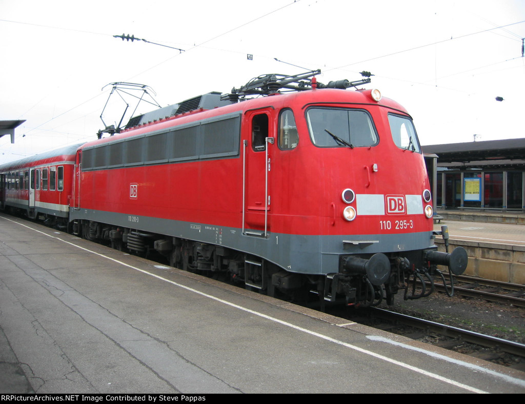 DB 110 295-3